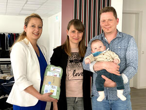 Familie Mller-Klemer mit dem kleinen Lias
