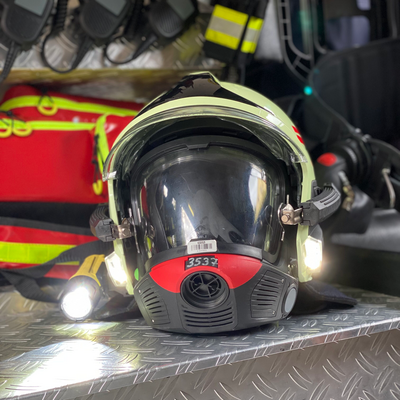 Bild vergrößern: Feuerwehr Roitzsch - maskenintegrierte Kommunikationseinheit