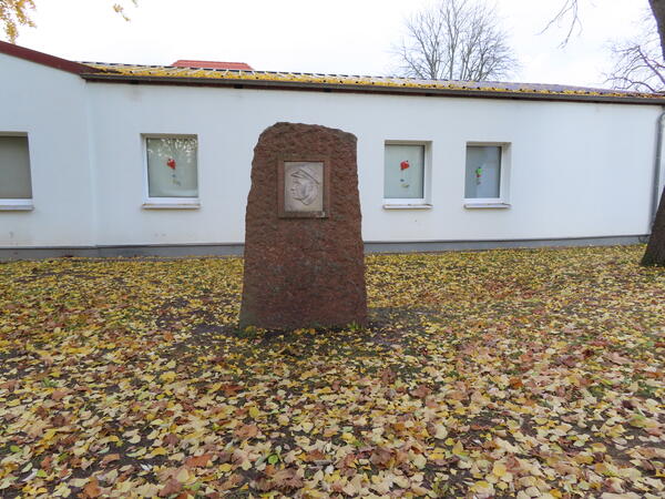 Ernst-Thälmann-Denkmal in Roitzsch