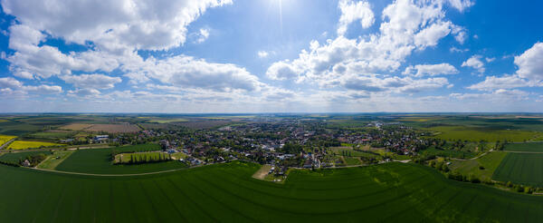 Die Ortschaft Brehna aus der Luft
