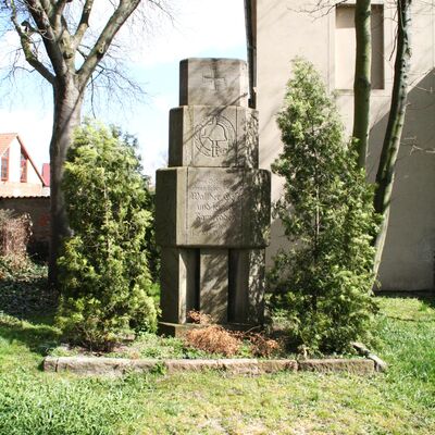 Bild vergrößern: Kriegerdenkmal Beyersdorf