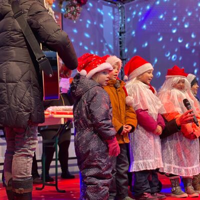 Bild vergrößern: Eröffnungsimpressionen vom Weihnachtsmarkt Sandersdorf-Brehna 2024