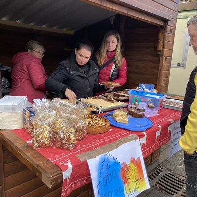 Bild vergrößern: Sonntag auf dem Weihnachtsmarkt 2023 in Sandersdorf-Brehna