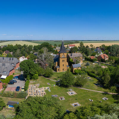 Bild vergrößern: Glebitzscher Dorfkirche - Luftaufnahme