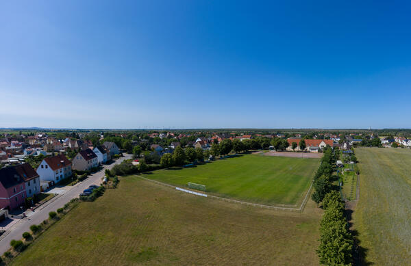 Der Sportlatz in Ramsin - Luftaufnahme