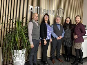 Bild vergr&ouml;&szlig;ern: Marco Heere Richter, Jana Syring, Frank B&ouml;hme, Jennifer Nitz und B&uuml;rgermeisterin Steffi Syska
