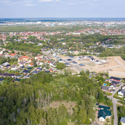 Bild vergrößern: Wohngebiete in der Ramsiner Straße in Sandersdorf-Brehna - Luftaufnahme