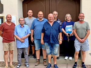 Bild vergrößern: Ortschaftsrat Brehna: Stefan Schäfer, Leopold Böhm, Chris Henze, Andreas  Wolkenhaar, Bernd Hubert, Volker Pullwitt, Dr. Katja Münchow, Steffen Alisch (v.l.n.r.)