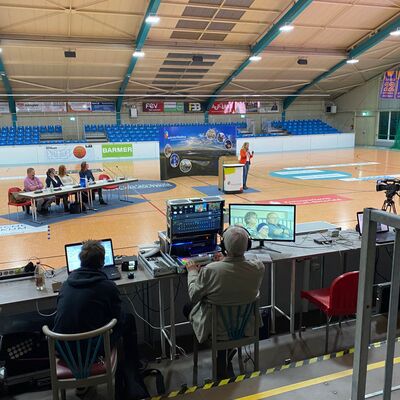 Bild vergrößern: Live-Stream-Begleitung durch das Regionalfernsehen