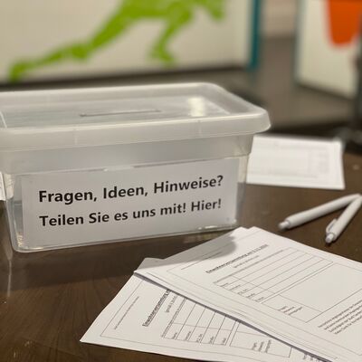 Bild vergrößern: Fragen, Ideen und Hinweise konnten per Brief eingereicht werden.