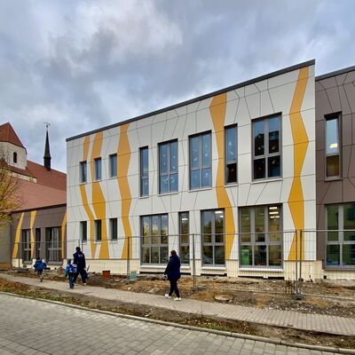 Bild vergrößern: Einweihung des neuen Hort- und Schulgebäudes in Brehna 2024
