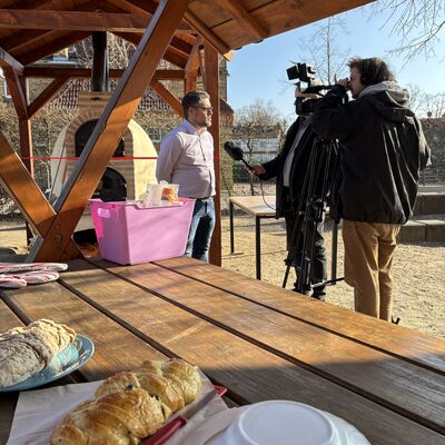 Bild vergrößern: Einweihung des Holzbackofens in Zscherndorf - März 2025