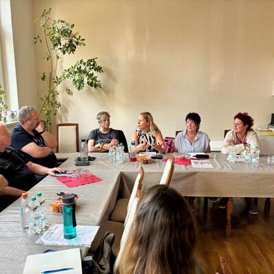 Bild vergrößern: Bürgerdialog n Petersroda im Mai 2025