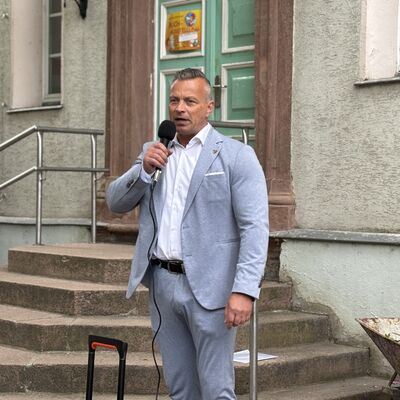 Bild vergrößern: Impressionen von der Übergabe des Fördermittelbescheids