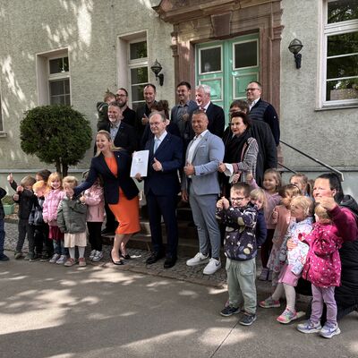 Bild vergrößern: Impressionen von der Übergabe des Fördermittelbescheids