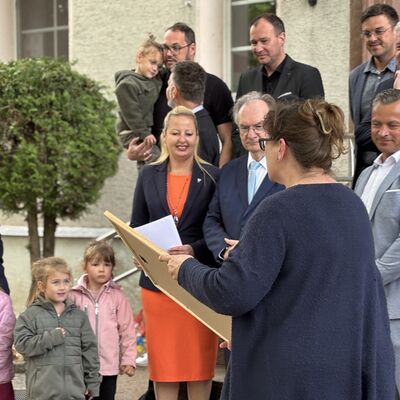Bild vergrößern: Impressionen von der Übergabe des Fördermittelbescheids