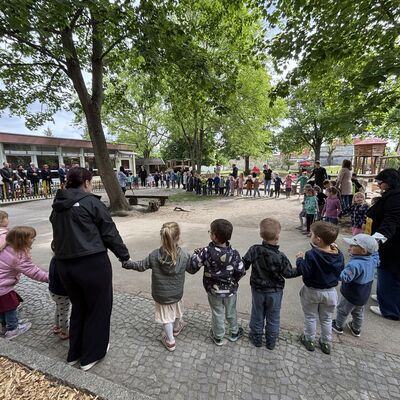 Bild vergrößern: Impressionen von der Übergabe des Fördermittelbescheids