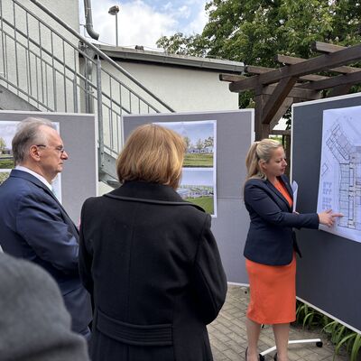 Bild vergrößern: Impressionen von der Übergabe des Fördermittelbescheids