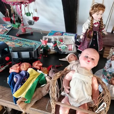 Bild vergrößern: Ausstellung Heimatstube Brehna: Wie alles begann