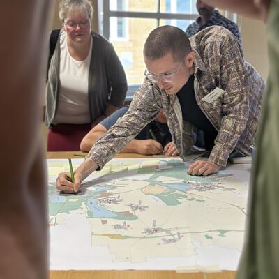 Bild vergrößern: Impressionen von der ISEK Bürgerveranstaltung am 5. August 2025 in Zscherndorf