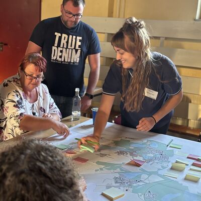 Bild vergrößern: Impressionen von der ISEK Bürgerveranstaltung am 5. August 2025 in Zscherndorf
