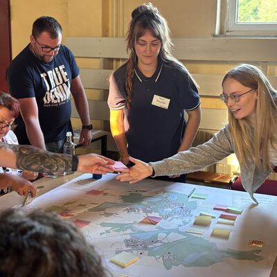 Bild vergrößern: Impressionen von der ISEK Bürgerveranstaltung am 5. August 2025 in Zscherndorf
