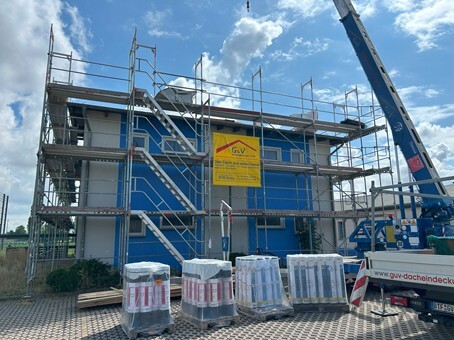 Sportlerheim Brehna - Bild 1