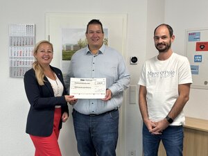Bild vergrößern: Bürgermeisterin Steffi Syska, Thomas Morch und Marcell Bruder