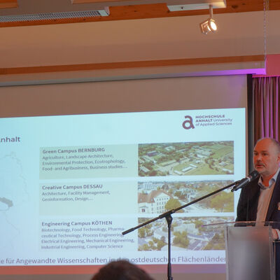 Bild vergrößern: Impression der Wirtschaftskonferenz 2025