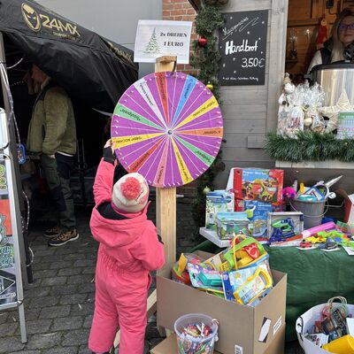 Bild vergr&ouml;&szlig;ern: Impression vom Weihnachtsmarkt Sandersdorf-Brehna 2025