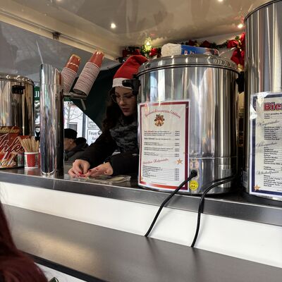 Bild vergr&ouml;&szlig;ern: Impression vom Weihnachtsmarkt Sandersdorf-Brehna 2025