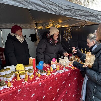 Bild vergr&ouml;&szlig;ern: Impression vom Weihnachtsmarkt Sandersdorf-Brehna 2025