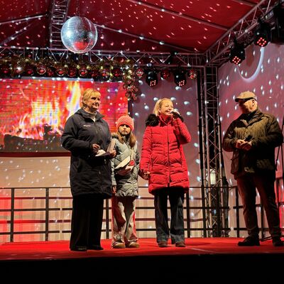 Bild vergr&ouml;&szlig;ern: Impression vom Weihnachtsmarkt Sandersdorf 2025