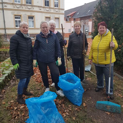 Herbstputz Heideloh 1/2 Bild