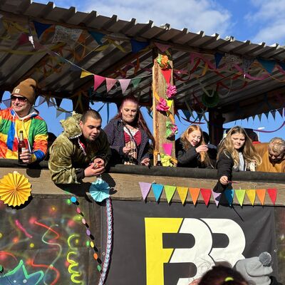 Bild vergr&ouml;&szlig;ern: Impression vom Karnevalsumzug in Sandersdorf 2026