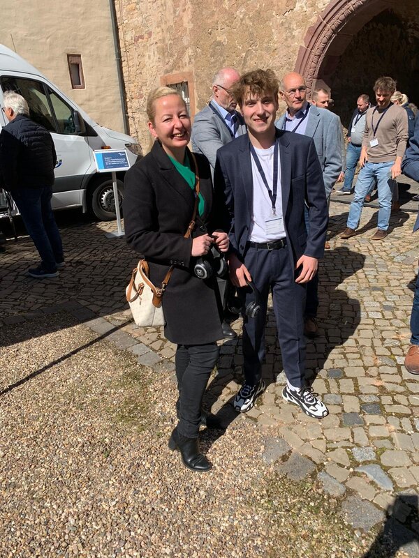 B&uuml;rgermeisterin Steffi Syska mit Moritz