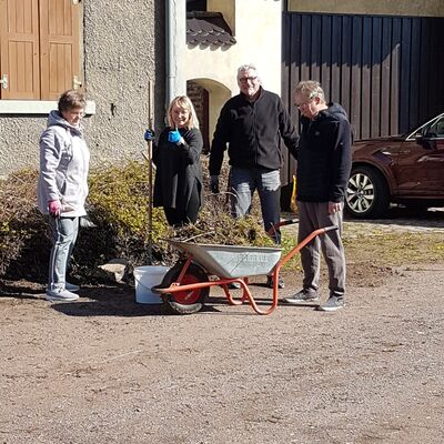 Bild vergr&ouml;&szlig;ern: Fr�hjahrsputz Heideloh 6