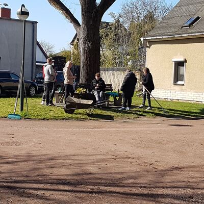 Bild vergr&ouml;&szlig;ern: Fr�hjahrsputz Heideloh 7