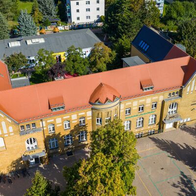 Bild vergr&ouml;&szlig;ern: 2025-Stadtansicht-Drohnenaufnahme
