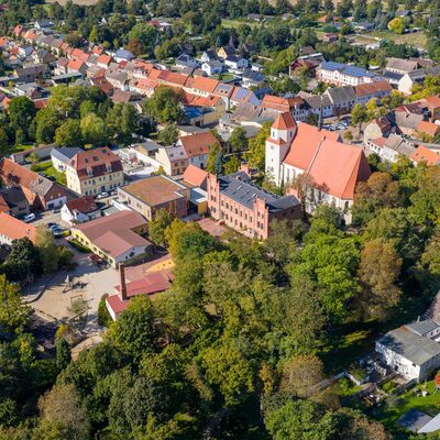 Bild vergr&ouml;&szlig;ern: 2025-Stadtansicht-Drohnenaufnahme