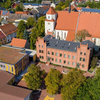 Bild vergr&ouml;&szlig;ern: 2025-Stadtansicht-Drohnenaufnahme