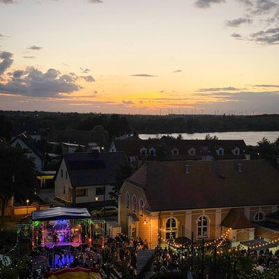 Bild vergr&ouml;&szlig;ern: Brunnenfest